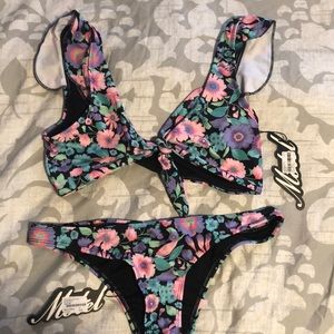 Small bikini top and bottom brand NWT